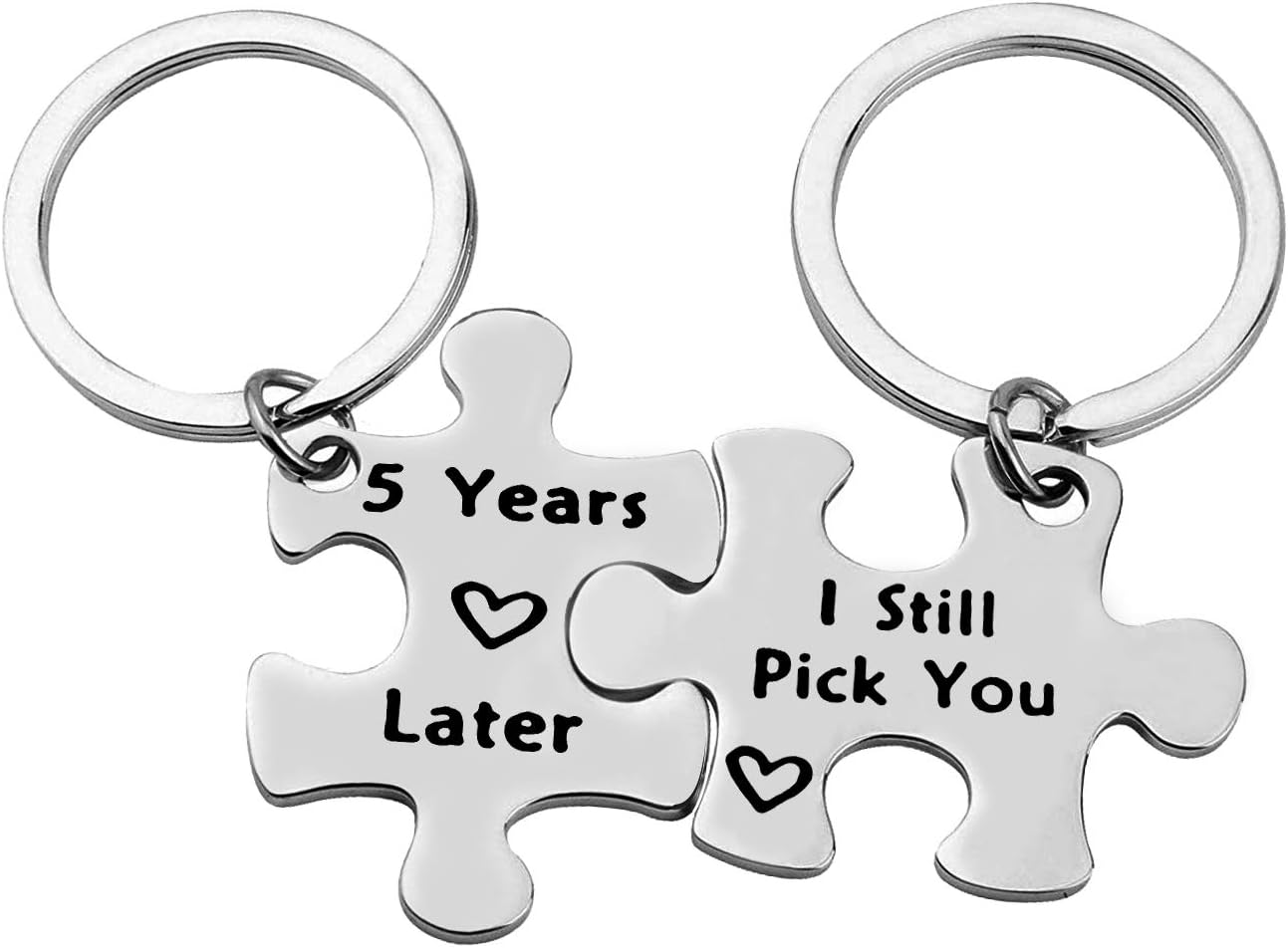 Cute Heart Shaped Keychains As Gift for Couple, Fashion Trendy Keychains for Car Key Decor, Trendy All-match Kawaii Accessories As B
