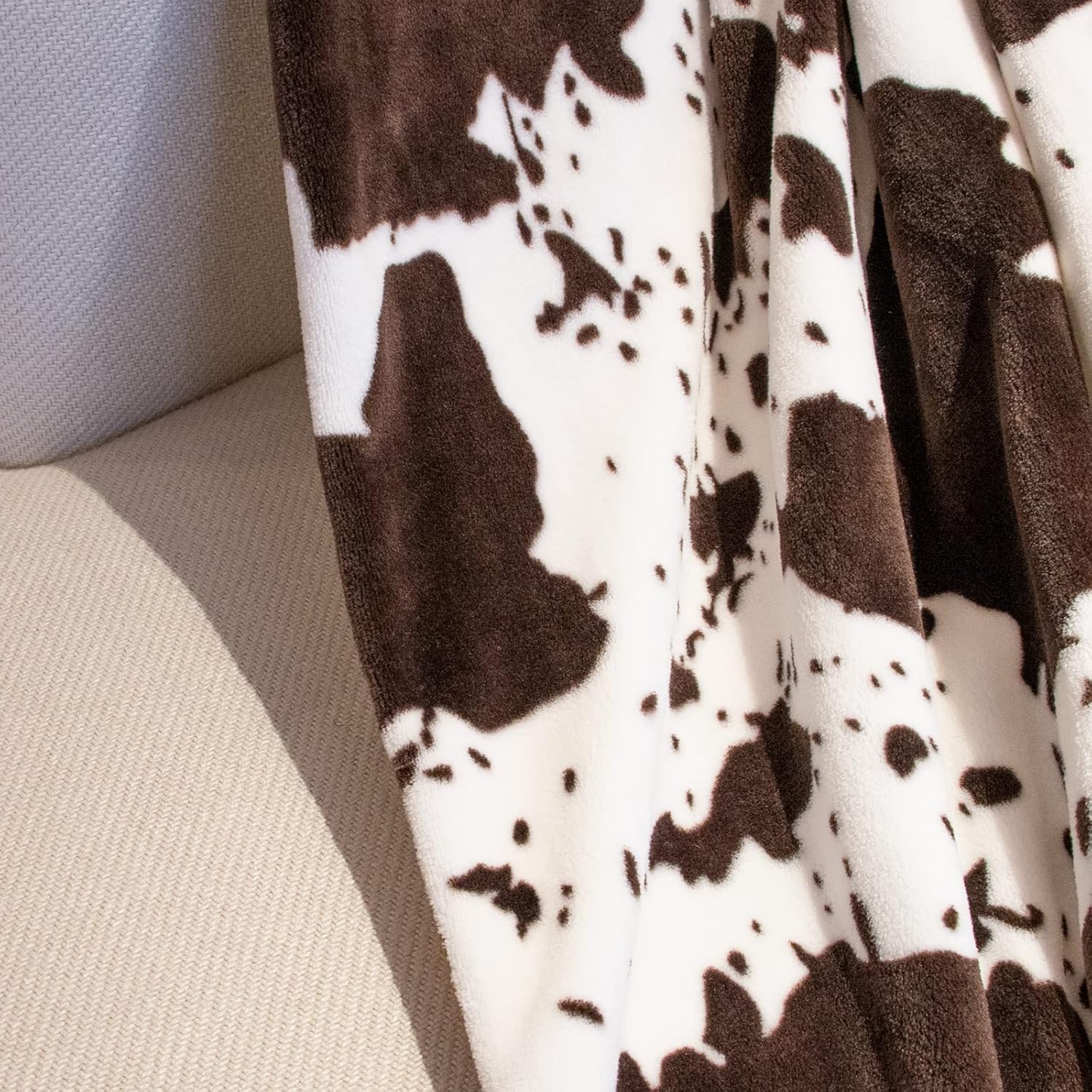 Cow Print Blanket Soft Fleece Flannel Cozy Cute Blankets Warm Plush Lightweight Throw All-Season, White Cow Throw