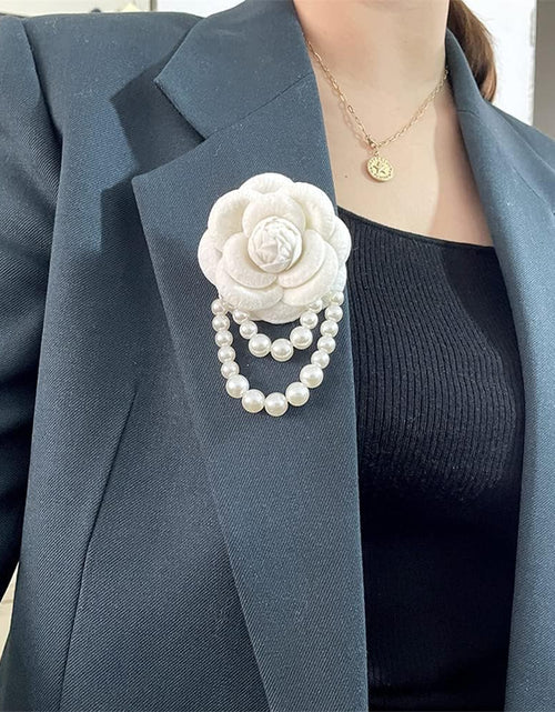 Load image into Gallery viewer, Camellia Flower Brooch Pins Pearl Tassel Corsage Jewelry Brooches for Women Shirt Collar Clothing Accessories
