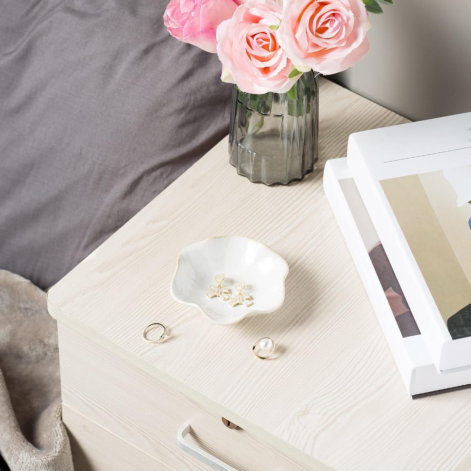 Jewelry Dish Tray, Ring Dish, Ceramic Trinket Tray (milky white)