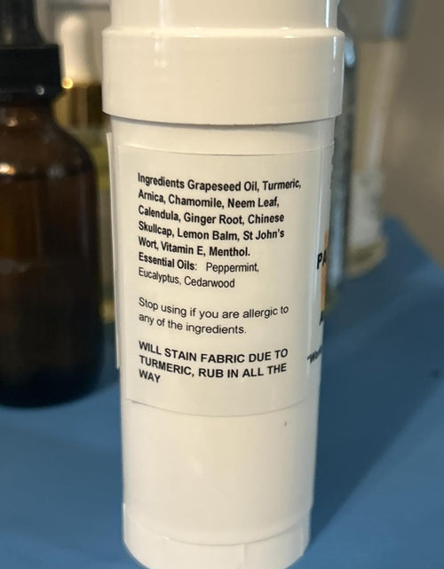Load image into Gallery viewer, Capsaicin Pain Salve Suskomega Twist Up (2.5 oz)
