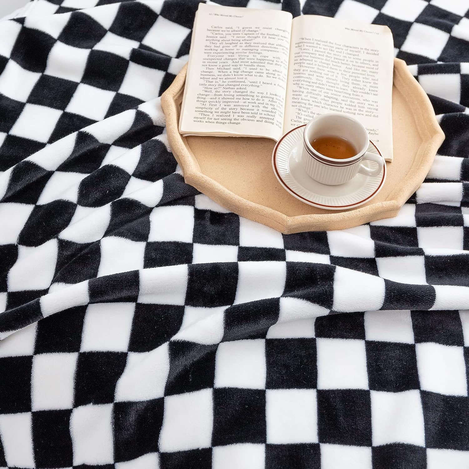 Flannel Blanket with Checkerboard Grid Pattern Soft Throw Blanket for Couch (Black, 50"x60")