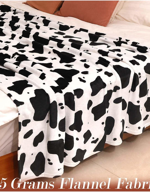 Load image into Gallery viewer, Cow Throw Blanket Fleece Flannel Cow Print Blanket for Adults Kids Soft Cozy Plush, 60 * 70 inch
