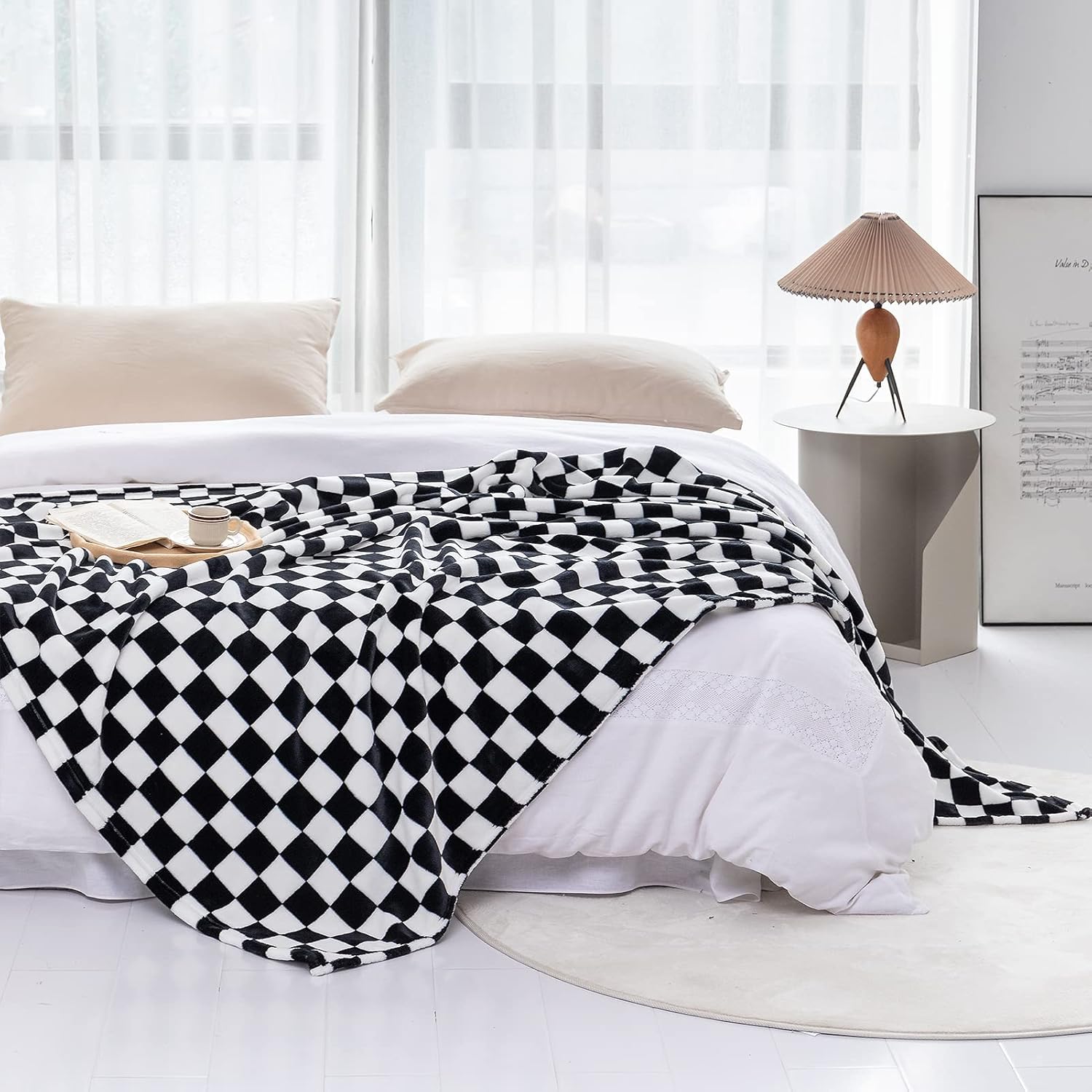 Flannel Blanket with Checkerboard Grid Pattern Soft Throw Blanket for Couch (Black, 50"x60")