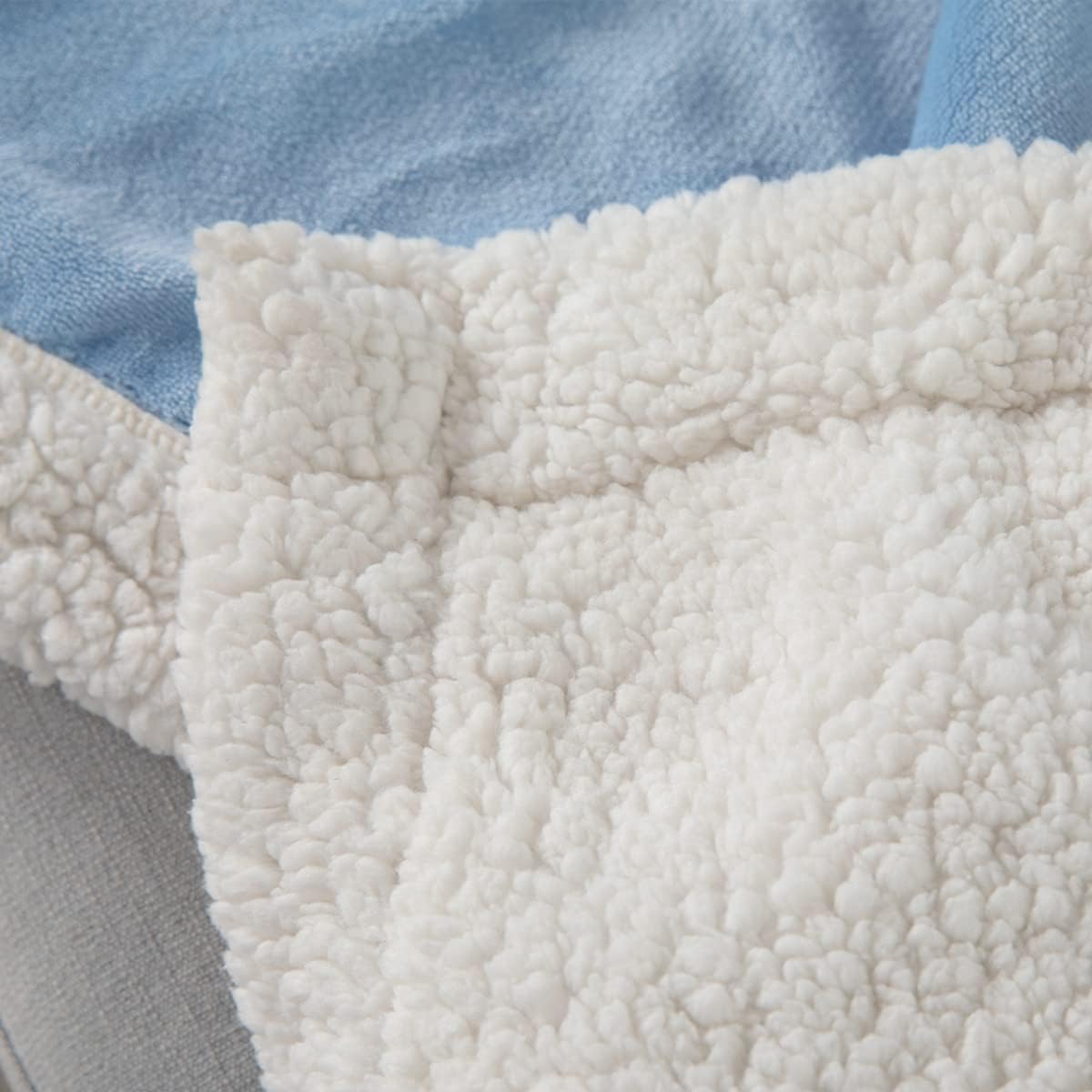 Kids Throw Blanket, 3D Cartoon Embroidery Sherpa Blanket Boys Girls Gifts, Blue