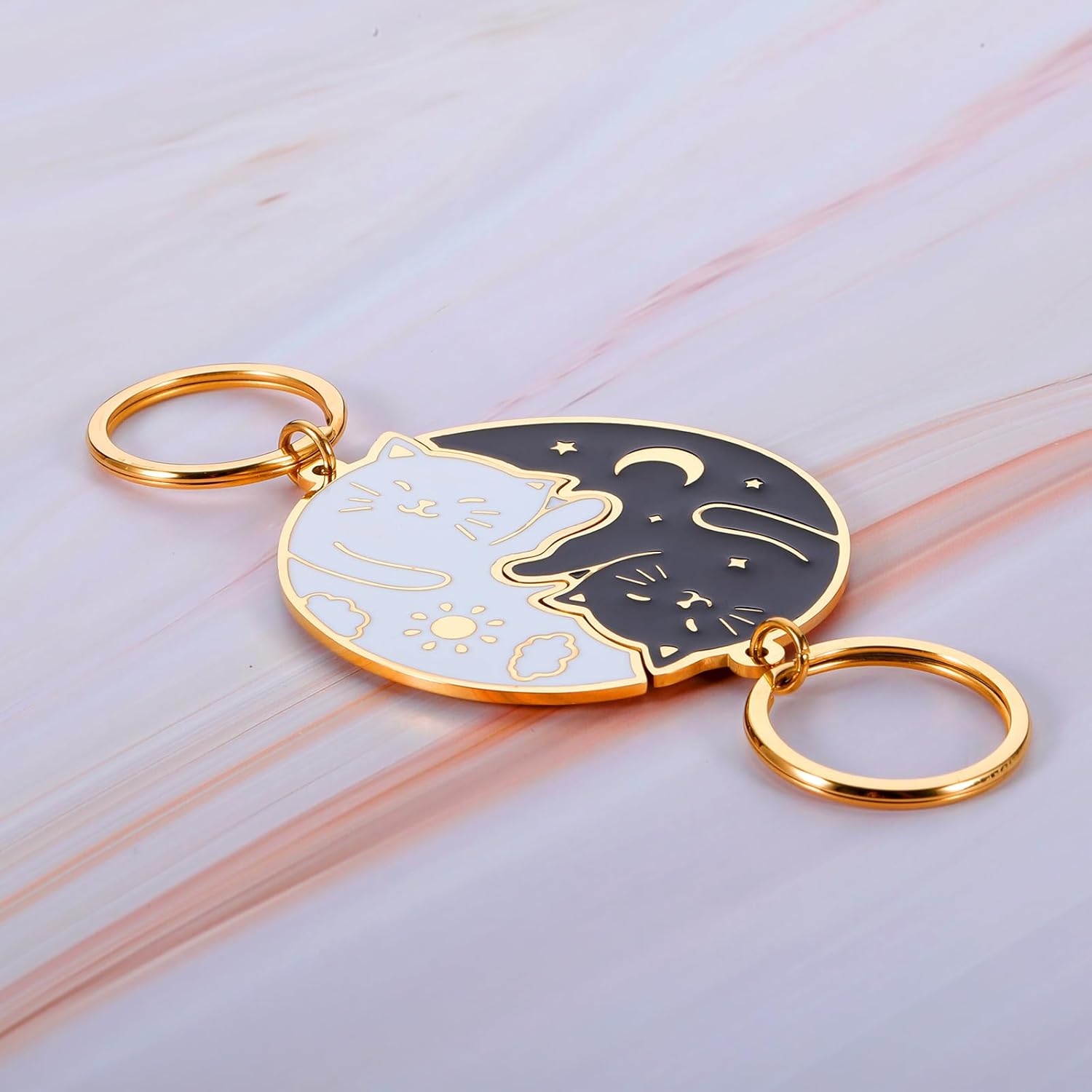 Cat Keychain, White + Gold, Modern Style, Unisex Keychain