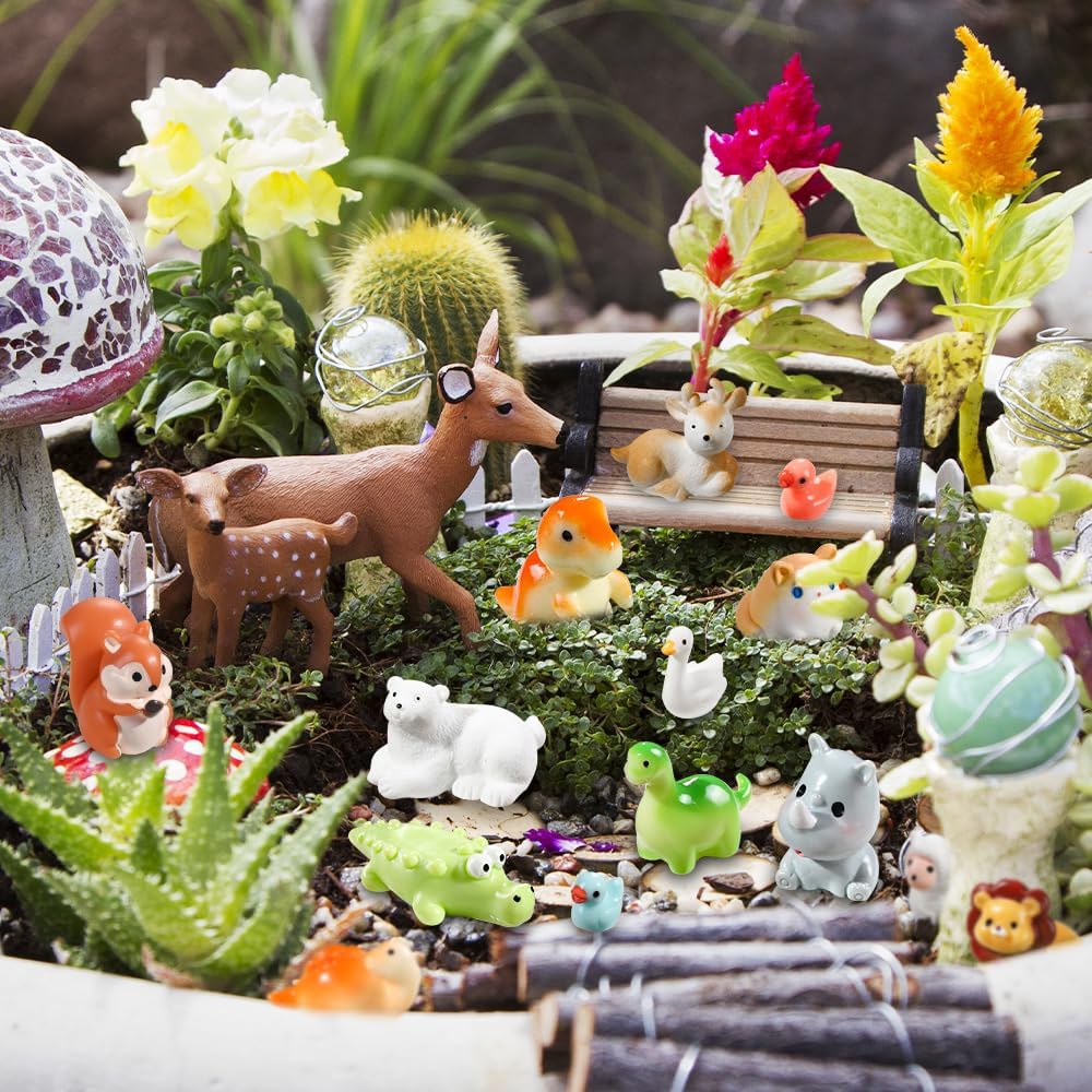 40pcs Mini Resin Animal 40 Styles Tiny Resin Animals Miniature Garden Landscape Accessories
